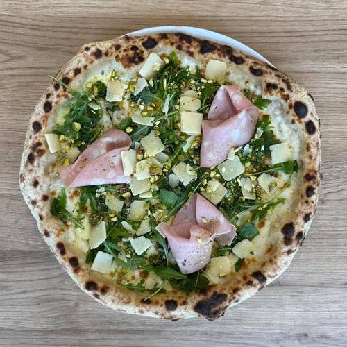 Pizza Mortadelle — AMO Pizza Buellas